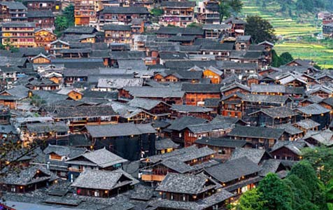 小金6种常见的外墙仿石漆施工工艺！